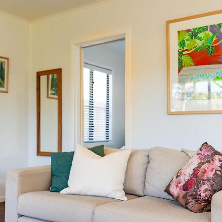 Fun Family Bach, Close To Beach And Shops! Waihi Eksteriør bilde