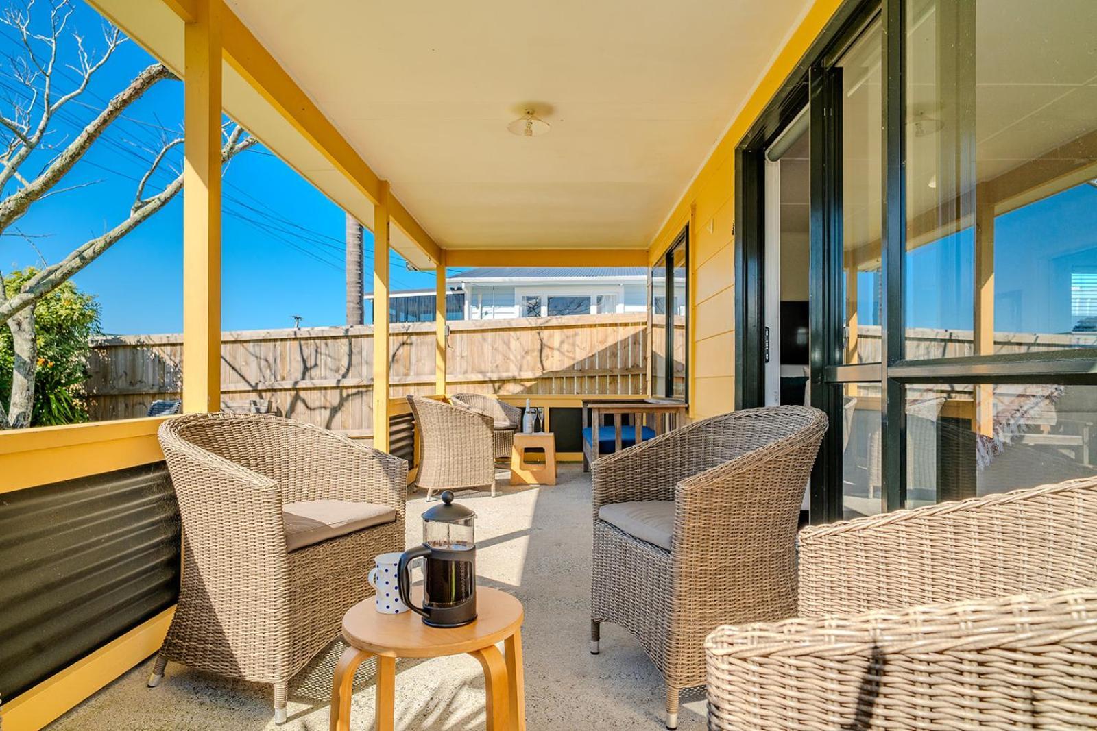 Fun Family Bach, Close To Beach And Shops! Waihi Eksteriør bilde